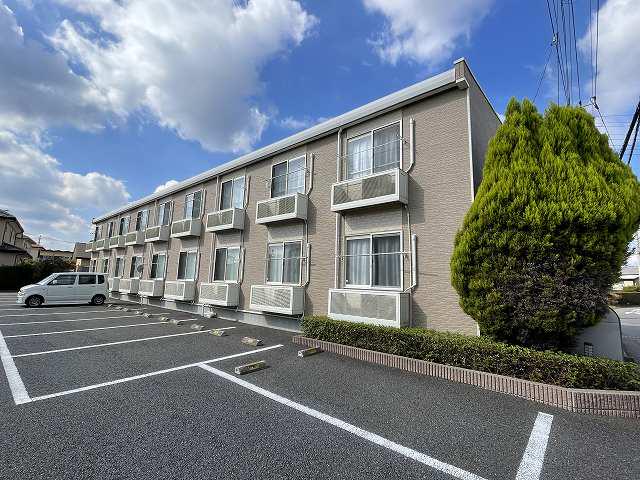 レオパレスWISTERIA