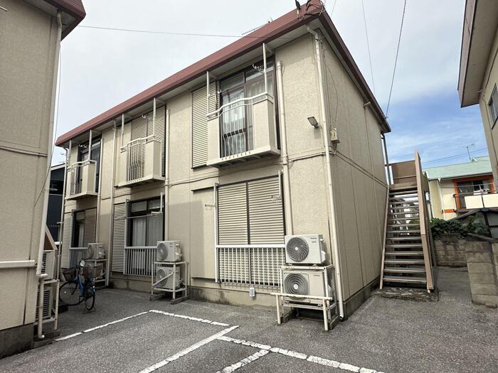 サンタヒルズ御幸本町 1号棟