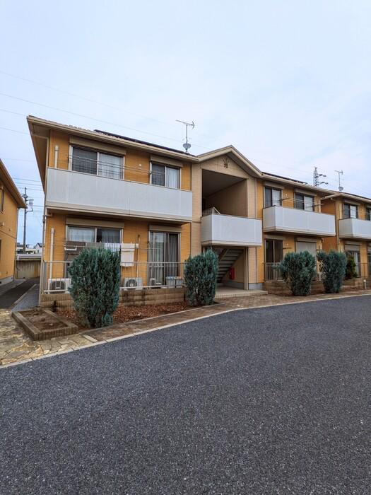 アプリコットタウンB