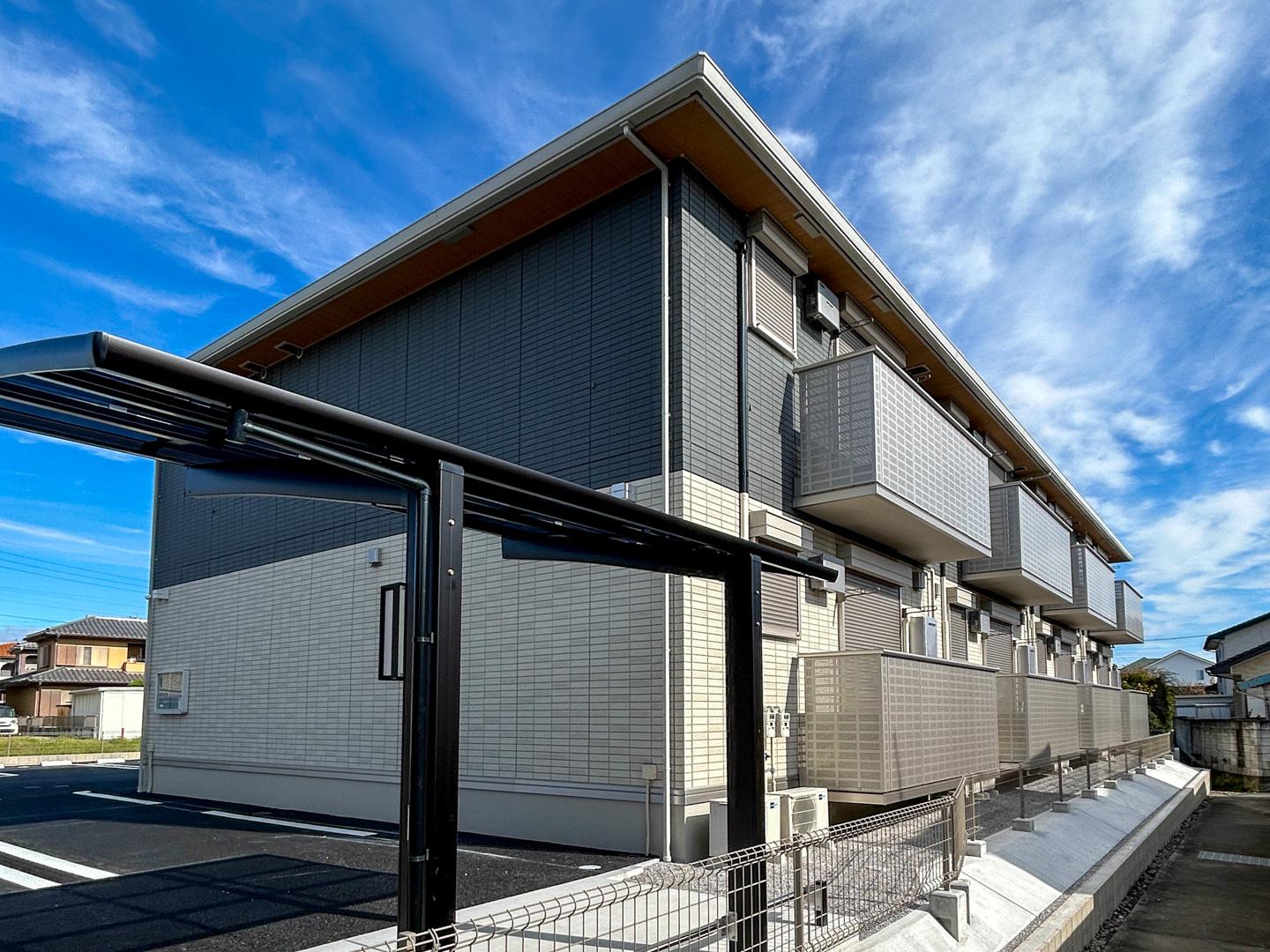 アークイースト