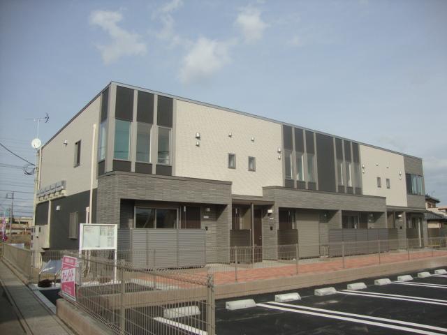 ユニヴァリィ エミ