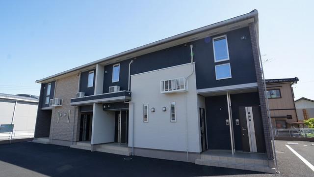 群馬県吾妻郡中之条町大字伊勢町の建物