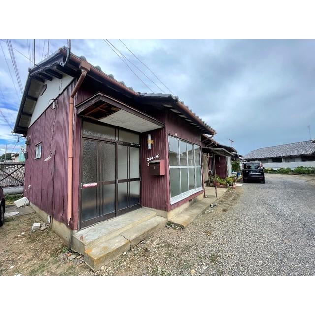 東武鉄道小泉線 西小泉駅 徒歩37分  築43年(2LDK)