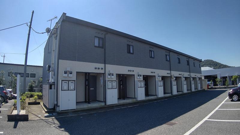 レオパレスラフィーネB