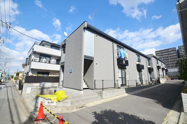 レオパレスフローラ中里