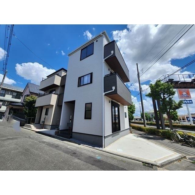 武蔵野線 東浦和駅 徒歩10分 3階建 築3年