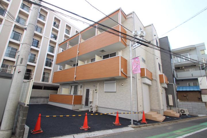 東武鉄道東上線 鶴瀬駅 徒歩2分 3階建 築6年