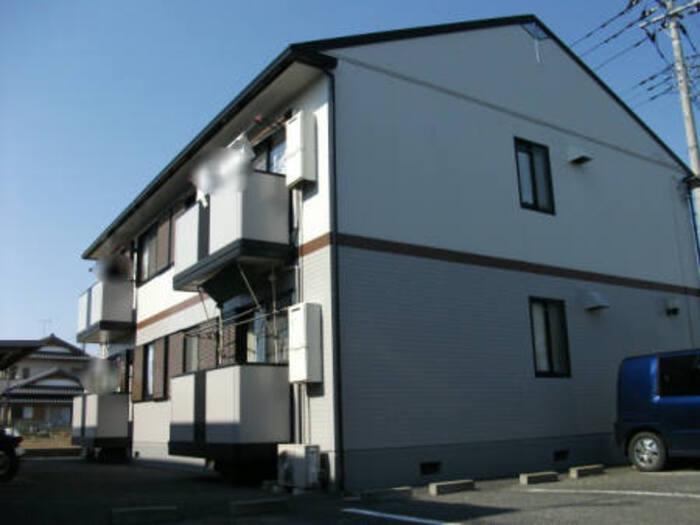 ラフィーネ安野 B