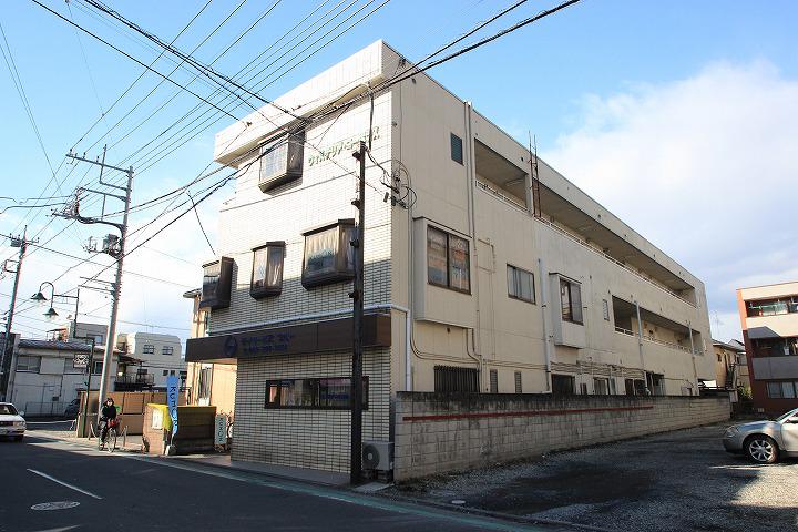 ウィステリアコーポラス