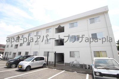 ヴィレッジトミタA