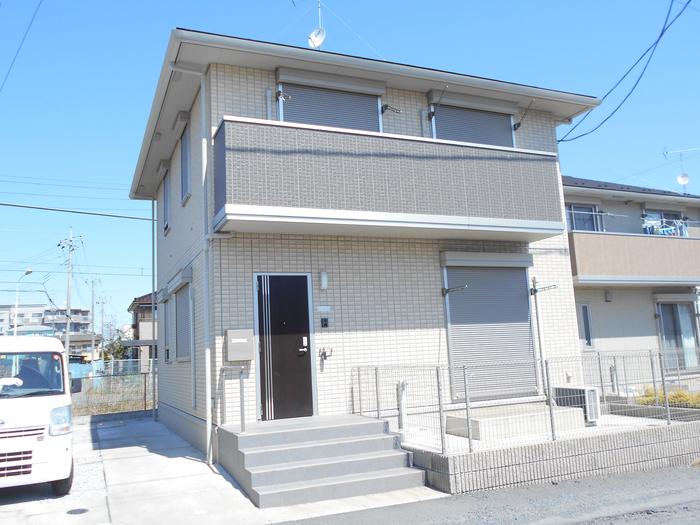 川越線 的場駅 徒歩7分 2階建 築10年