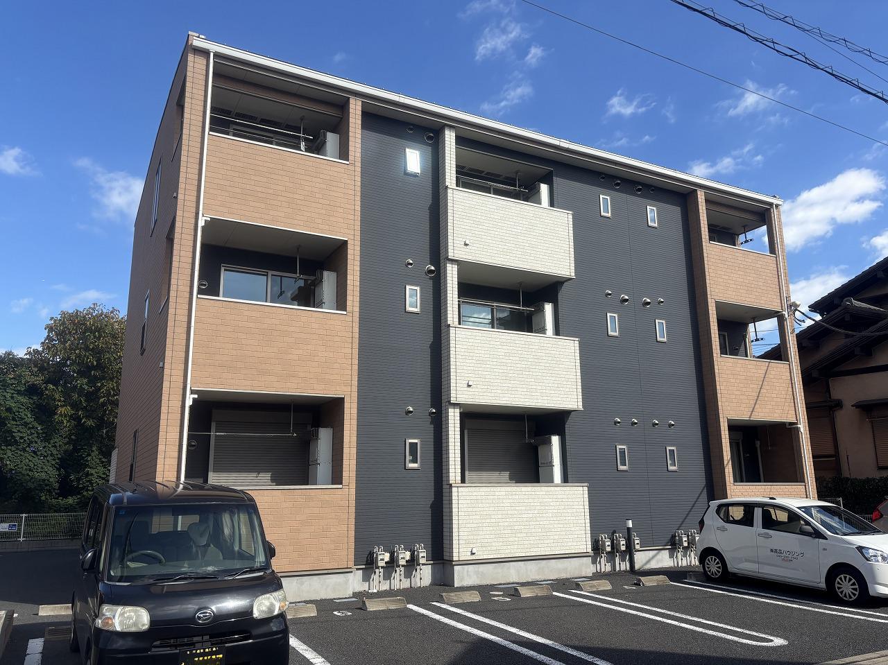 ウエストヒルプラム