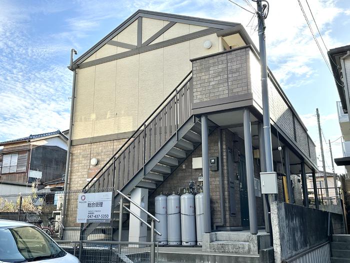 ビラ・ウイング