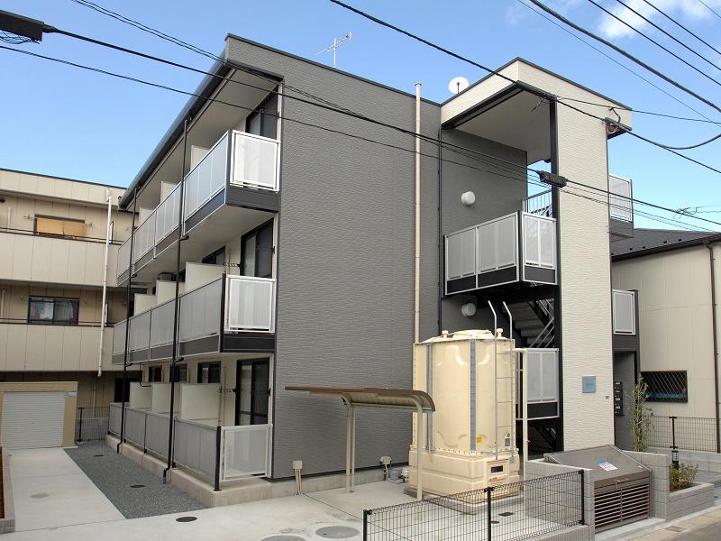 レオパレスエクスプレッシブ