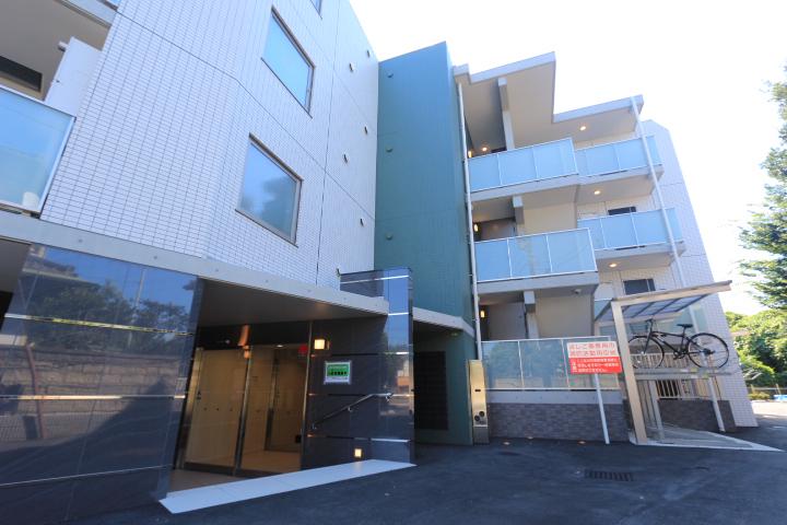 LEO FIOREGALO 印内