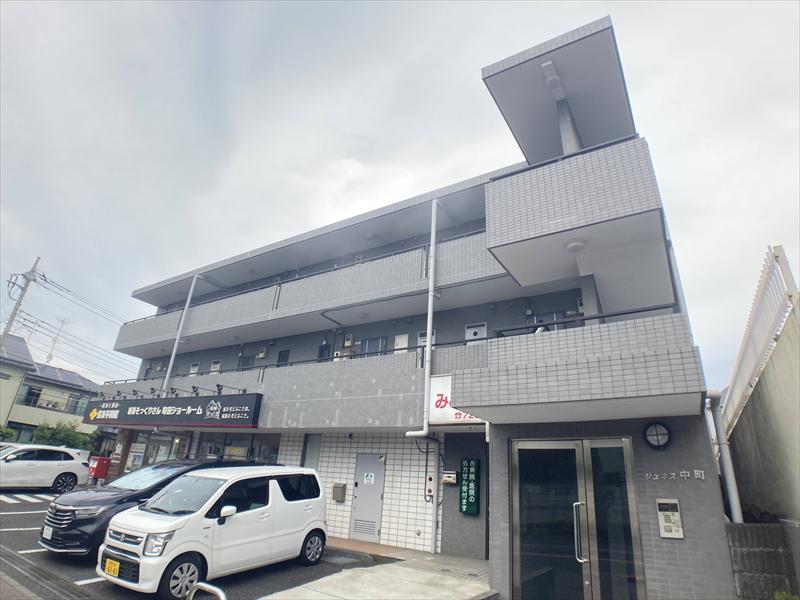 ジュネス中町