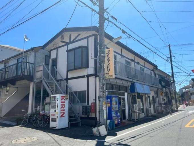 ウエストキャビン