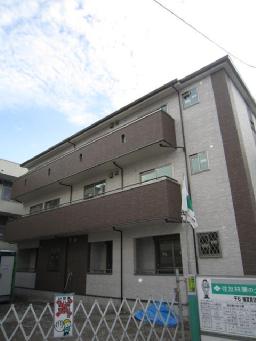 レオパレスガーネット