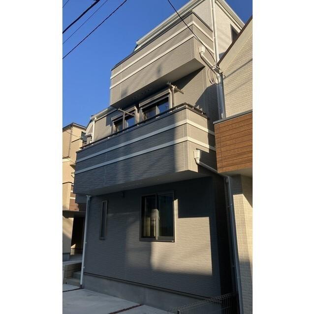 京浜急行電鉄空港線 穴守稲荷駅 徒歩7分  築4年(2SLDK)
