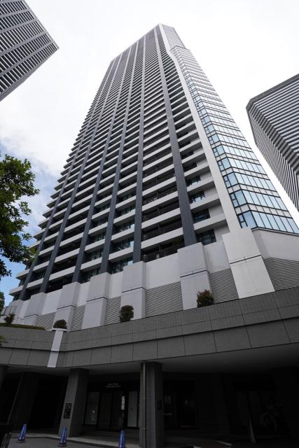 ドゥ・トゥール イースト棟(1LDK/47階)