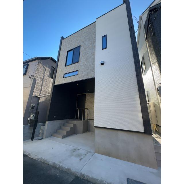 根岸線 山手駅 徒歩12分  築4年(2SLDK)