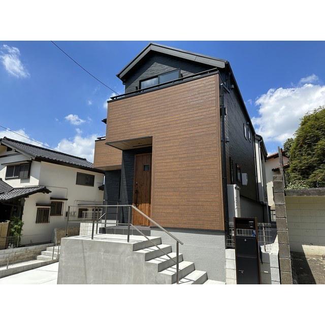 東京都多摩市連光寺1丁目の戸建賃貸