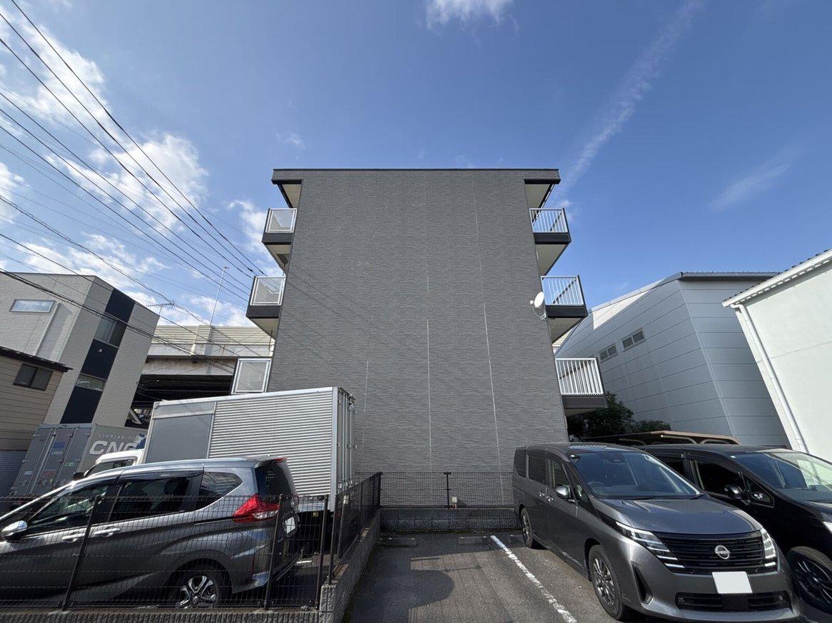 レオパレスパークサイド足立入谷