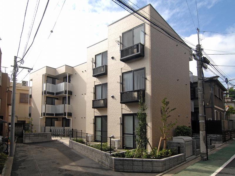 レオパレスクロスウィステリア