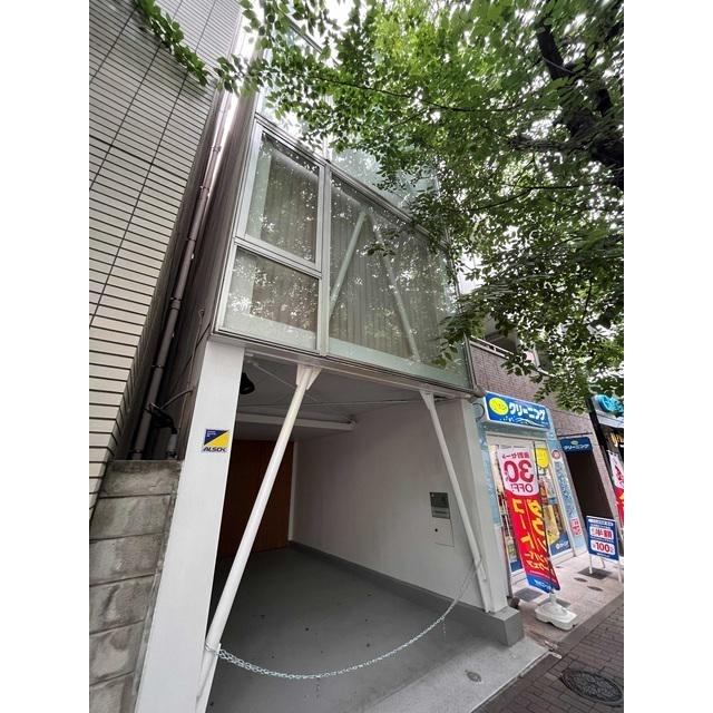 東京地下鉄日比谷線 茅場町駅 徒歩4分 4階建 築18年