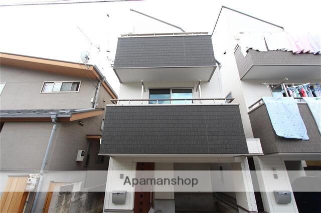 東京都武蔵野市 3階建 築8年