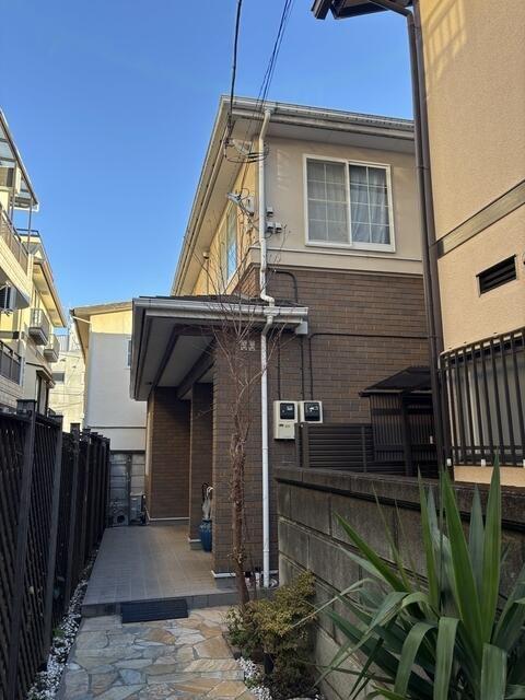 中央本線 三鷹駅 徒歩11分 2階建 築27年