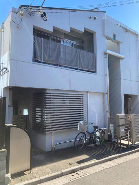 T-HOUSE