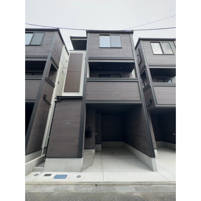 東京都荒川区荒川8丁目の戸建賃貸