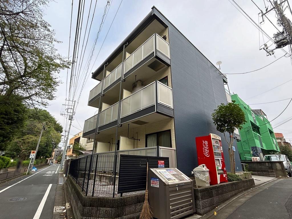 レオパレスウエスト ヴィレッジ