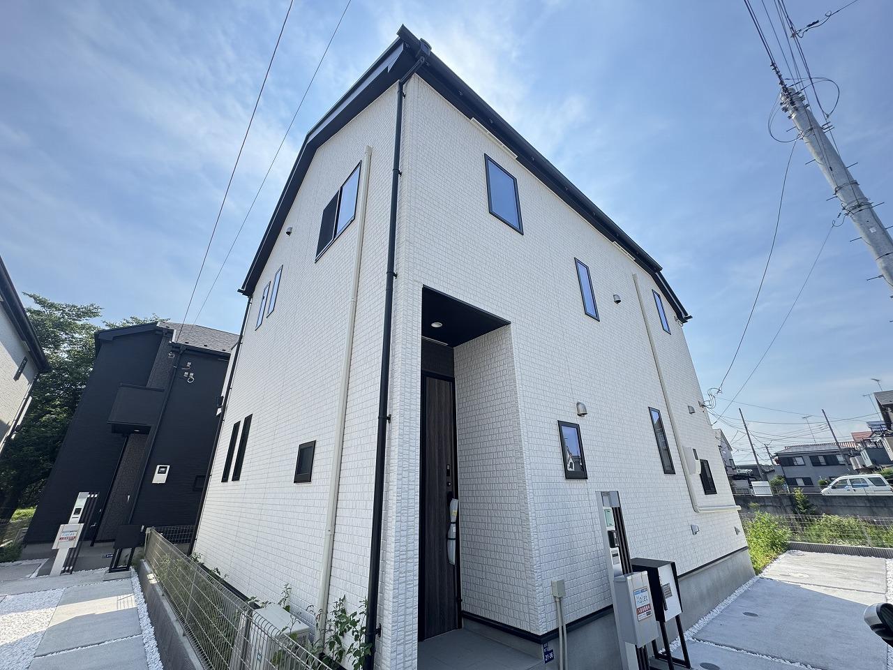 東京都昭島市 2階建 築1年