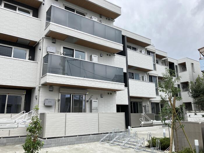 グラナーデ興野