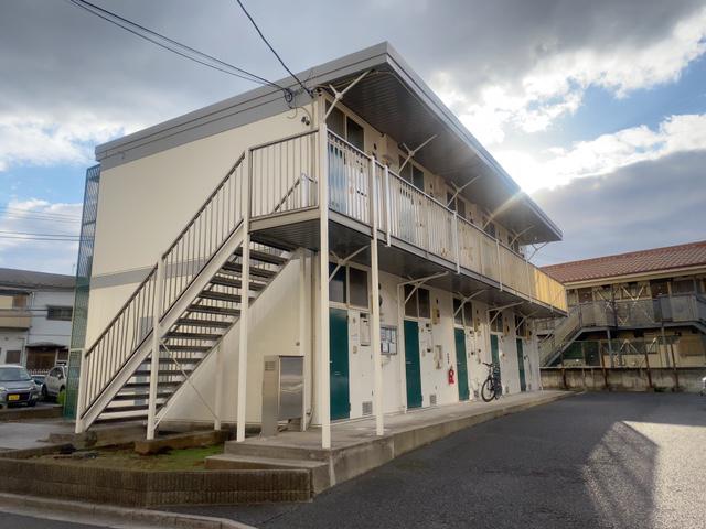 レオパレスリベール