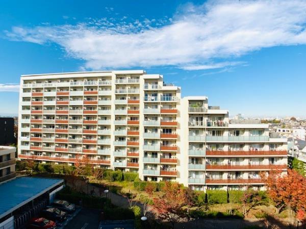 BRILLIA IST 三軒茶屋 ブラッサムテラス(1LDK/1階)