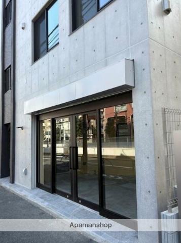 スワンクロスビル