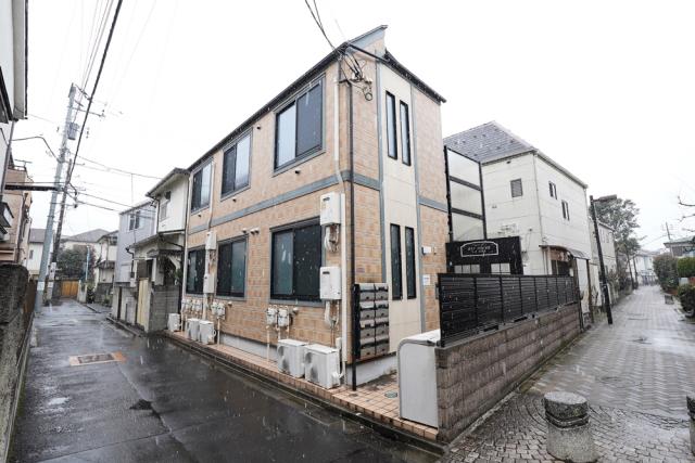 RAY HOUSE