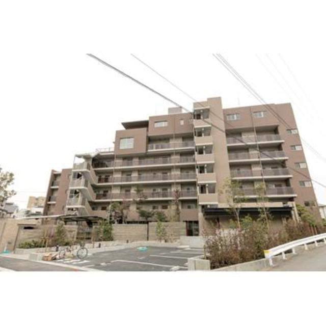 HIGASHIKOMATSUGAWA APARTMENT