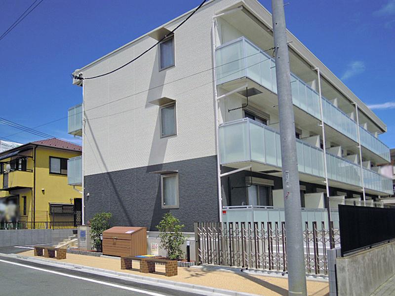 レオネクストアイヴィレッジ