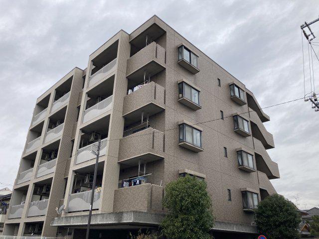 コスモファミリア