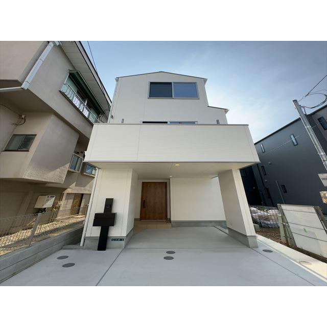 東急田園都市線 二子新地駅 徒歩7分 3階建 築4年