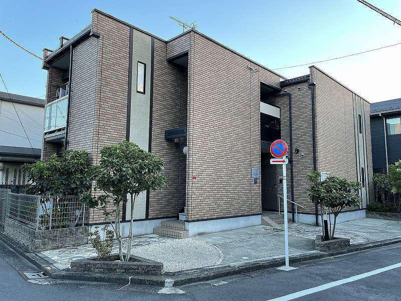 レオネクストフレシールコート