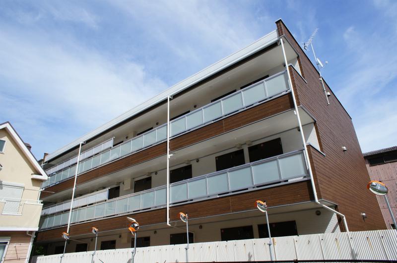 リブリ・DEUXSOLEIL中里