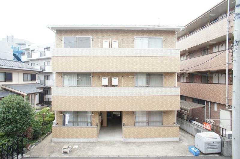 シャトルセキヤ