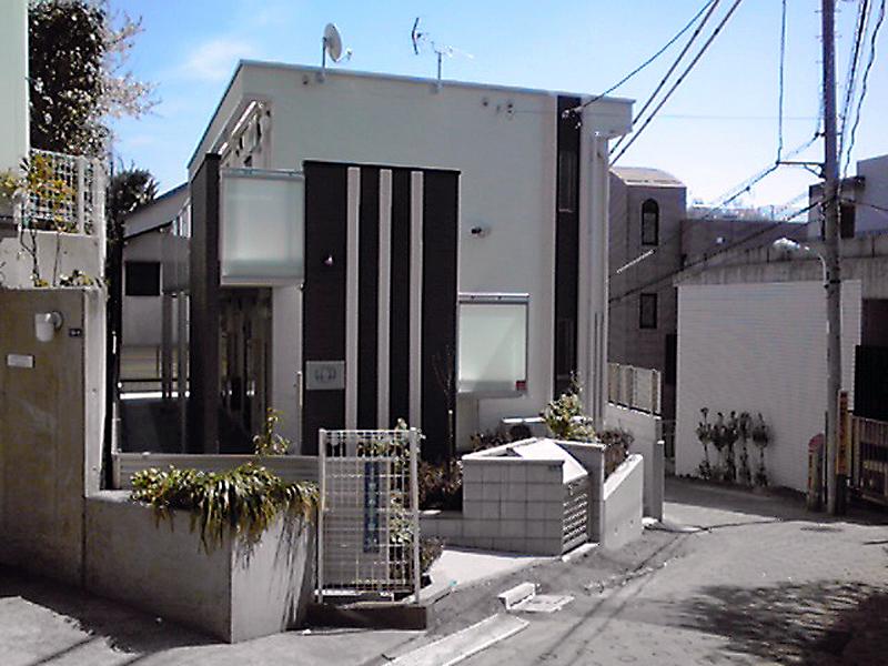 レオネクストマグノリア