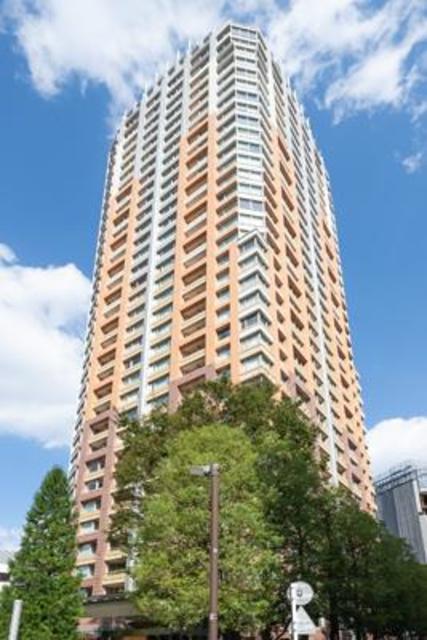 青山パーク・タワー