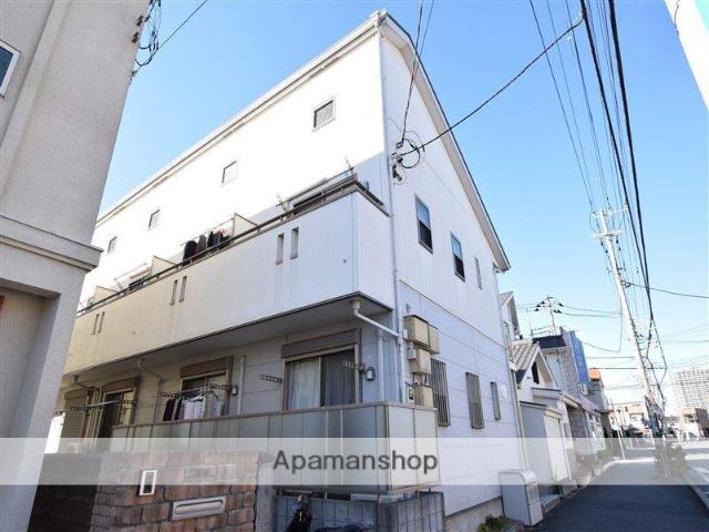 イーストウィング